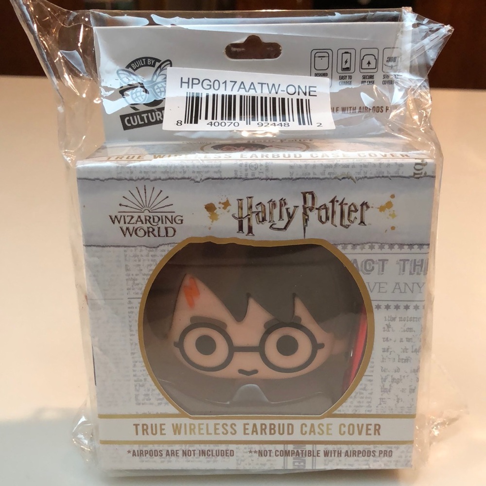 Harry Potter Wizarding World wireless earbud case cover